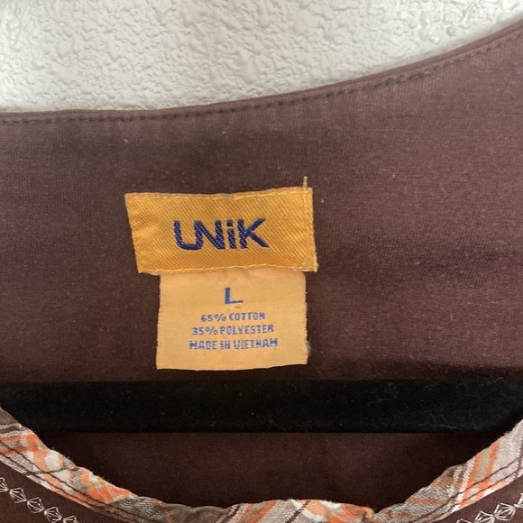 UNIK Brown EMBROIDERED FLOWERS/BUTTERFLY EMBELLISHED WITH RHINESTONES TOP Size L - Picture 3 of 9